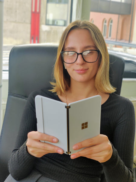 Surface Duo äntligen tillgänglig i Sverige